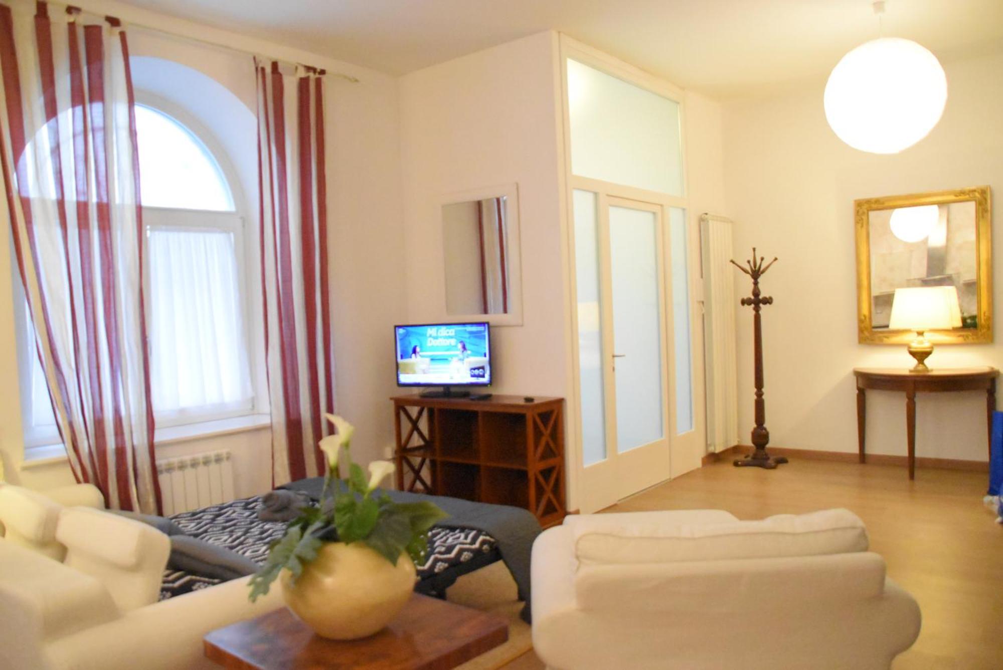Loft With Private Parking Leilighet Trieste Eksteriør bilde