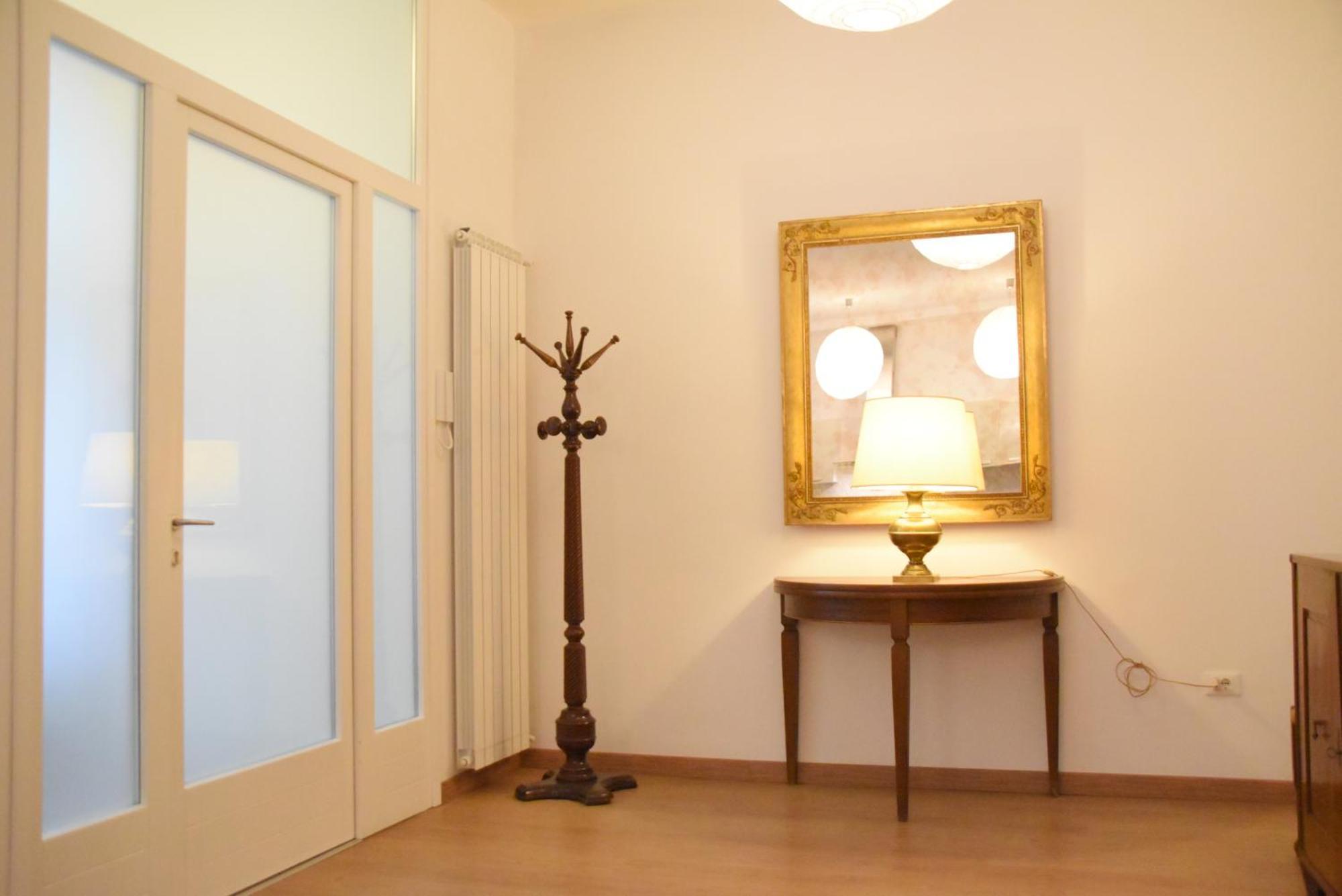 Loft With Private Parking Leilighet Trieste Eksteriør bilde